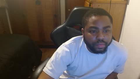 Snapshot of breadw1nnah chatting on 01.05.25 Breadw1nnah online show from 01.05.25