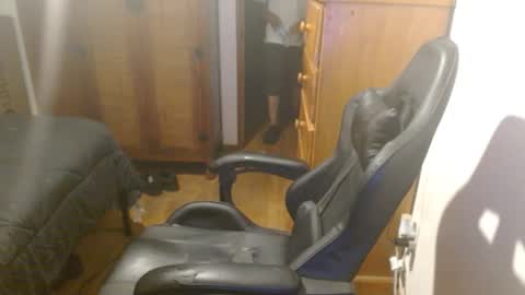 Snapshot of breadw1nnah chatting on 09.24.25 Breadw1nnah online show from 09.24.25