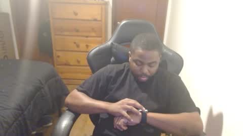 Snapshot of breadw1nnah chatting on 09.30.25 Breadw1nnah online show from 09.30.25