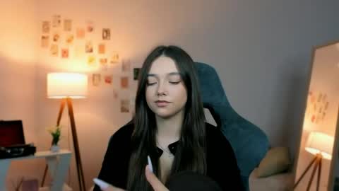 Rachel online show from 04.19.26