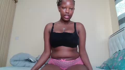 Snapshot of bree_beauty chatting on 07.10.26 bree_beauty online show from 07.10.26
