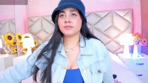 Snapshot of brenda__garcia chatting on 01.06.26 online show from 01.06.26