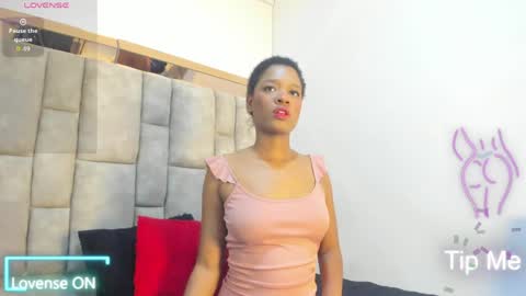 Snapshot of brenda_thomp chatting on 04.01.26 brenda_thomp online show from 04.01.26