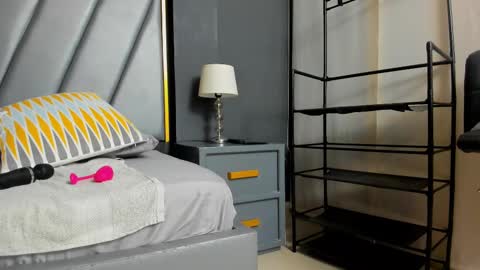 Brenda Time Schedule 0600 - 1400 GMT-5 online show from 03.12.25