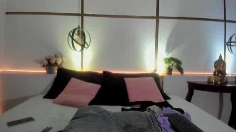 MeganBeaked online show from 11.05.25