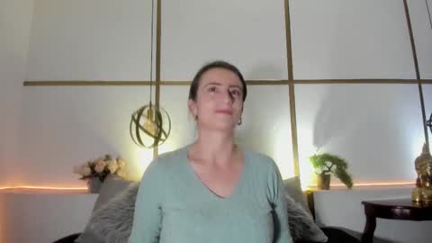 MeganBeaked online show from 11.11.25