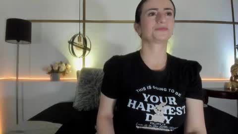 MeganBeaked online show from 11.25.25