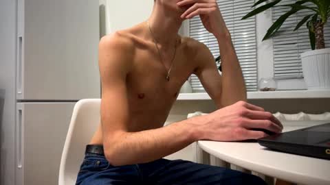 Snapshot of brendansilvers chatting on 12.24.24 BrendanSilvers online show from 12.24.24