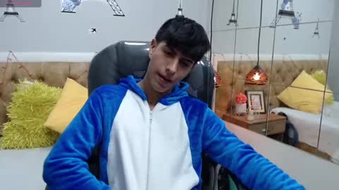 Esteban online show from 03.12.25