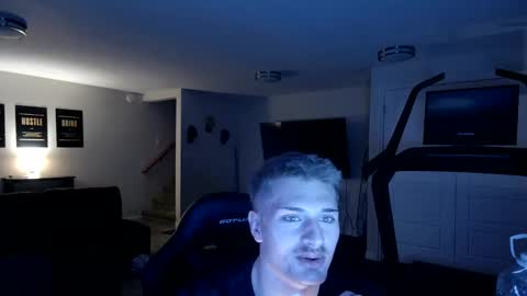 Snapshot of brentbarbasol chatting on 09.09.25 BrentBarbasol online show from 09.09.25