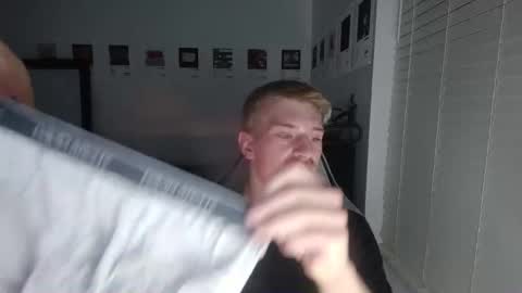 Snapshot of brentbarbasol chatting on 10.20.25 BrentBarbasol online show from 10.20.25