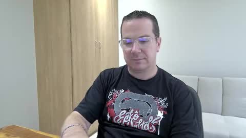 Snapshot of brettdj chatting on 01.16.26 Brett online show from 01.16.26