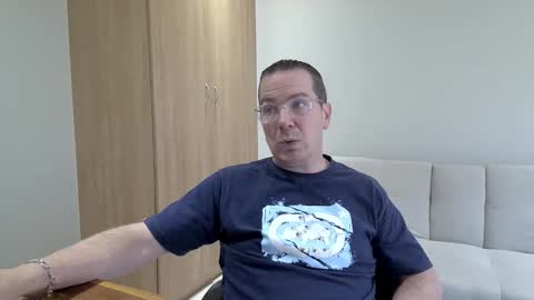 Snapshot of brettdj chatting on 02.14.26 Brett online show from 02.14.26