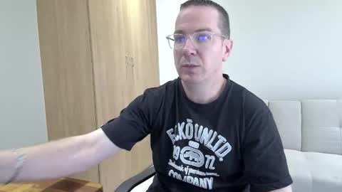 Snapshot of brettdj chatting on 03.21.26 Brett online show from 03.21.26