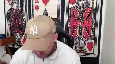 Snapshot of brettmycles chatting on 12.20.25 Brett Mycles online show from 12.20.25