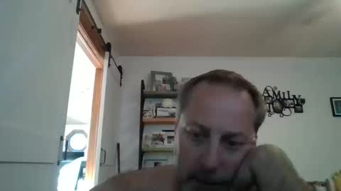 Snapshot of brettsky chatting on 10.15.25 hey online show from 10.15.25