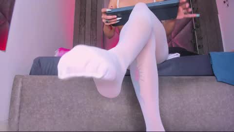 B R I A  online show from 12.04.25