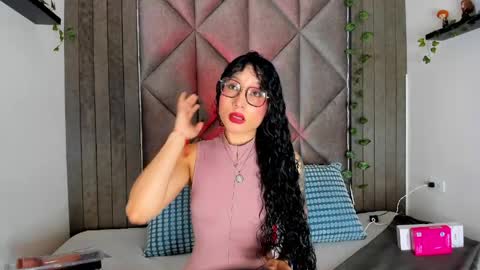 B R I A  online show from 03.30.26