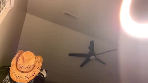 Brianna3 online show from 10.30.25