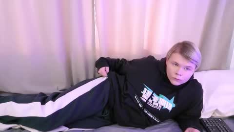 Snapshot of brian_mils chatting on 02.12.26 brian_mils online show from 02.12.26