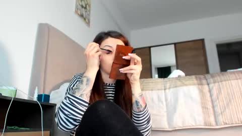 brianadiamondxxx online show from 02.28.25