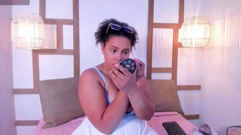 Snapshot of brianasmile chatting on 11.13.25 brianasmile online show from 11.13.25