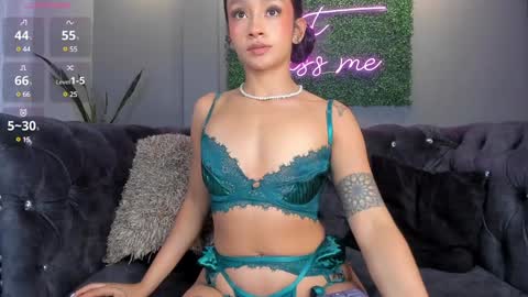 BRIANA online show from 01.04.25