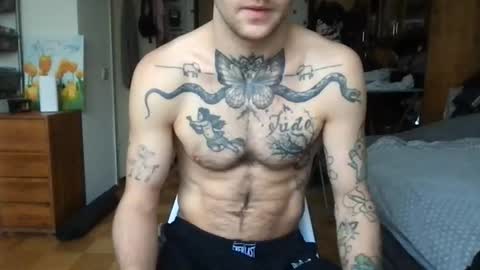 Snapshot of brianmuscle chatting on 02.05.26 Brian online show from 02.05.26