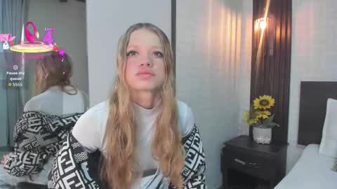 Snapshot of brianna_bondd chatting on 10.25.25 Briana online show from 10.25.25