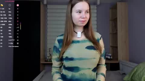 Snapshot of briannapeters chatting on 10.15.25 Eva online show from 10.15.25