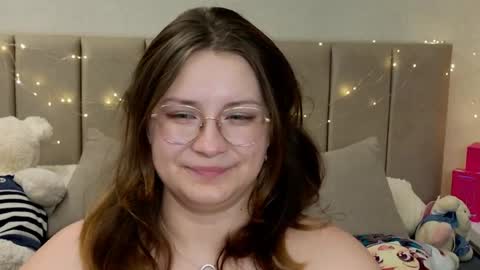 Snapshot of briarwynn chatting on 05.19.26 briarwynn online show from 05.19.26