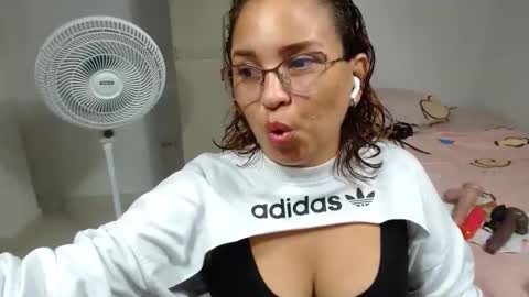 brida_angela29 online show from 04.15.26