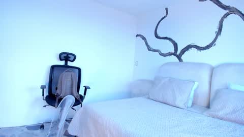    online show from 01.23.25