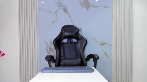    online show from 04.19.26