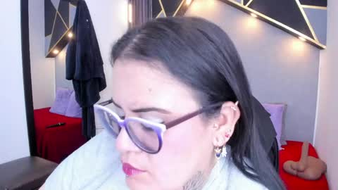 Snapshot of brigittemiller chatting on 05.21.26 BRIGITTE online show from 05.21.26