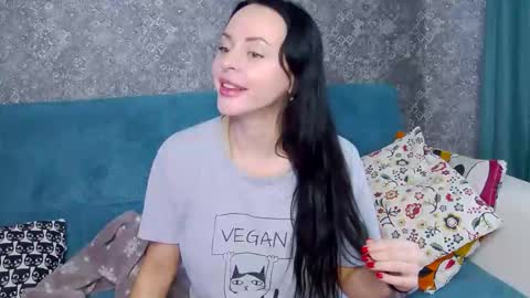 Nika online show from 11.25.25