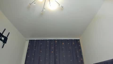 brilliantegirl_ online show from 11.30.25