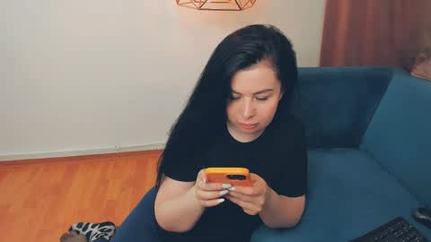 brilliantegirl_ online show from 04.15.26