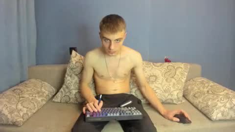 bristlebback online show from 09.17.25