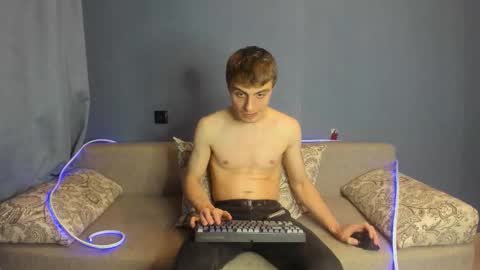 bristlebback online show from 10.31.25