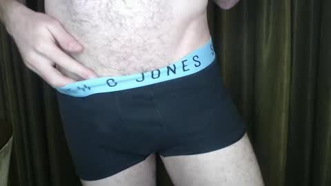 Snapshot of brit_dadbod chatting on 01.27.25 brit_dadbod online show from 01.27.25