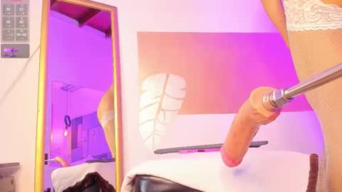 BritannyClaire online show from 12.16.25