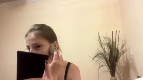 Snapshot of britanysuther chatting on 06.20.26 Ciri online show from 06.20.26