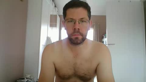 Snapshot of britguy6985 chatting on 10.02.25 britguy6985 online show from 10.02.25