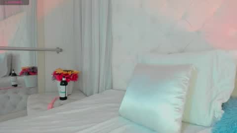 Brithany Rousee online show from 12.15.25