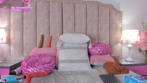 brithanyparker_ online show from 02.21.26