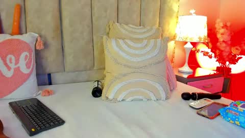 brithanyparker_ online show from 04.18.26