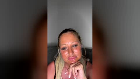 britishcumslut_10 online show from 04.16.26