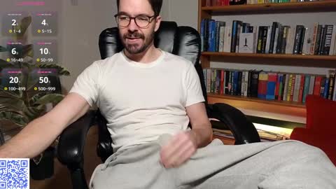 Snapshot of britishpoet chatting on 12.11.24 Callum online show from 12.11.24