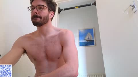 Snapshot of britishpoet chatting on 01.09.25 Callum online show from 01.09.25